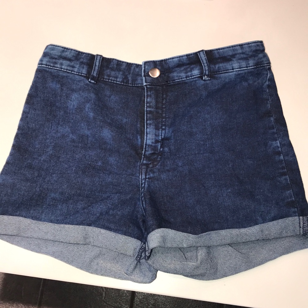 H&M Divided High-Waisted Shorts 8